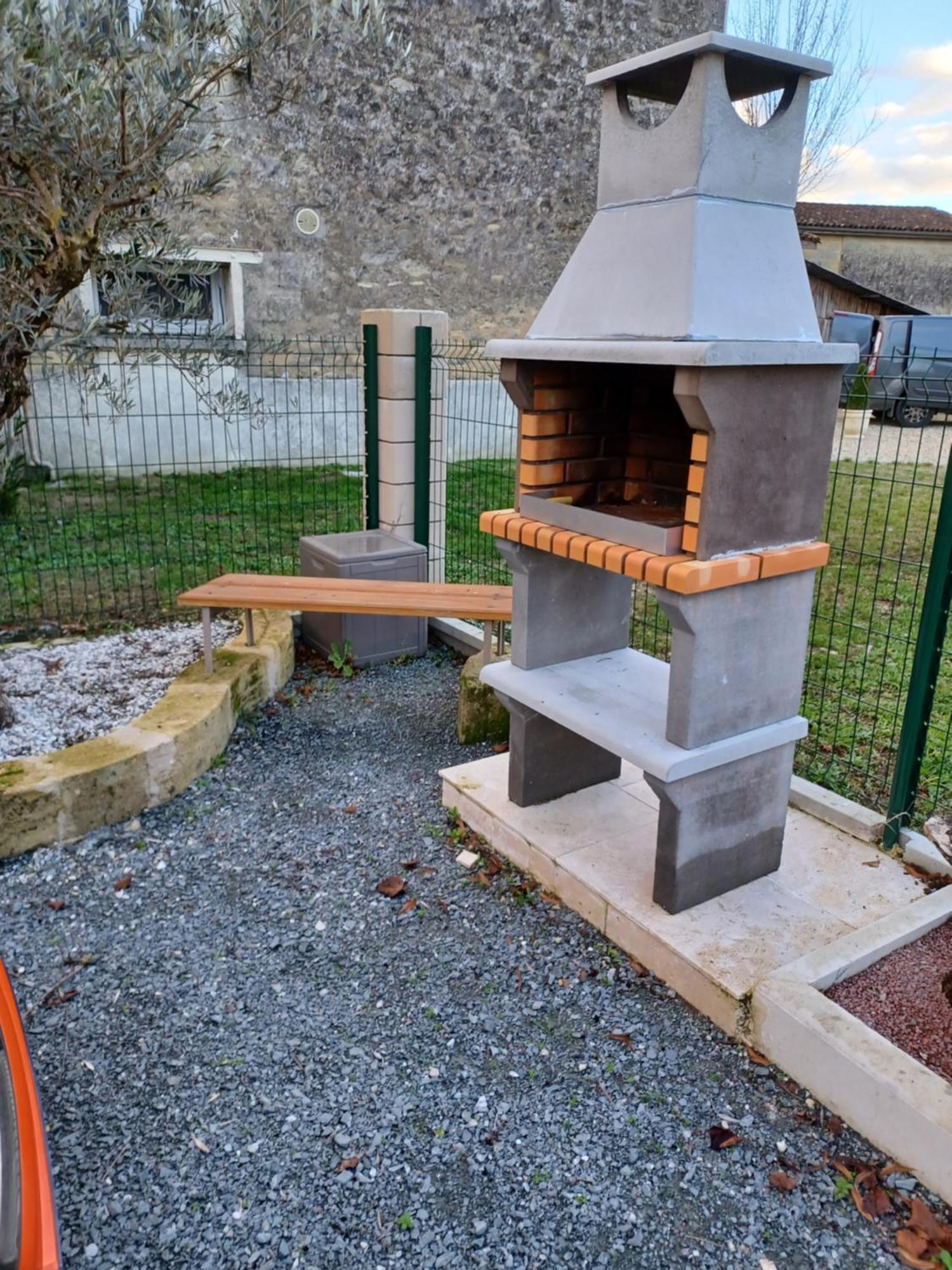 Holiday home Mimi Saint-Sulpice-de-Faleyrens
